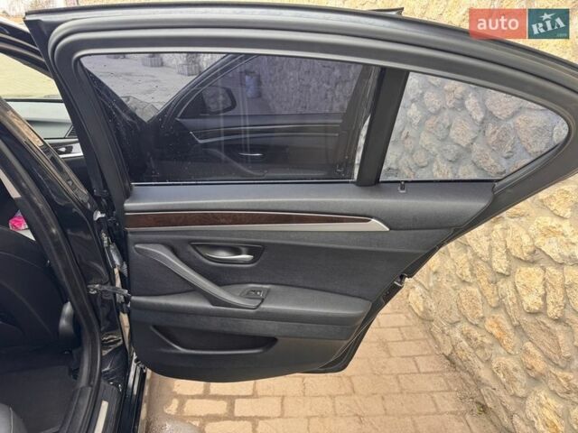 Чорний БМВ 5 Серія, об'ємом двигуна 2 л та пробігом 260 тис. км за 12900 $, фото 15 на Automoto.ua
