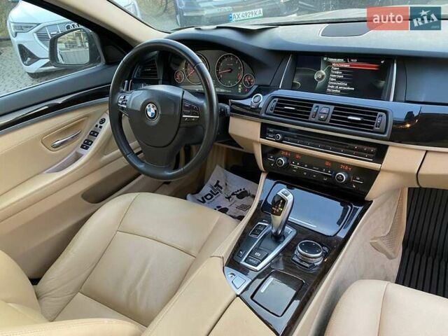 Чорний БМВ 5 Серія, об'ємом двигуна 3 л та пробігом 208 тис. км за 15600 $, фото 9 на Automoto.ua