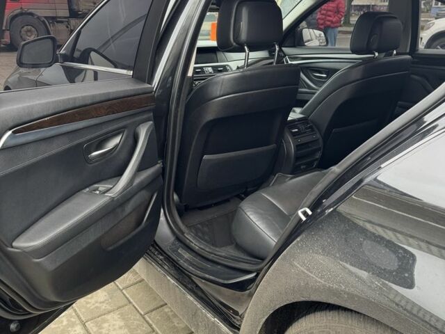 Чорний БМВ 5 Серія, об'ємом двигуна 3 л та пробігом 251 тис. км за 15000 $, фото 7 на Automoto.ua