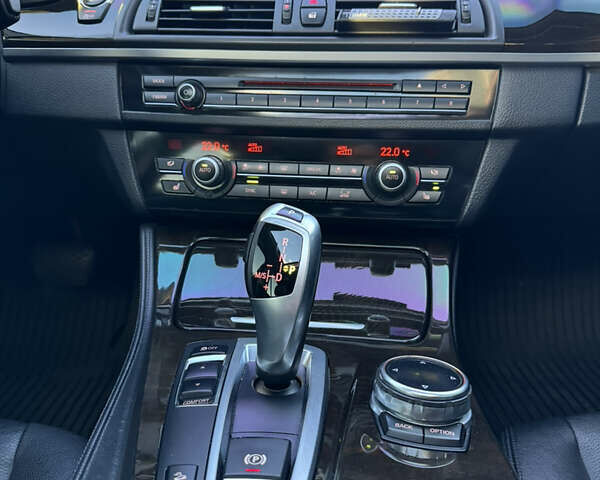 Чорний БМВ 5 Серія, об'ємом двигуна 2 л та пробігом 220 тис. км за 16000 $, фото 9 на Automoto.ua