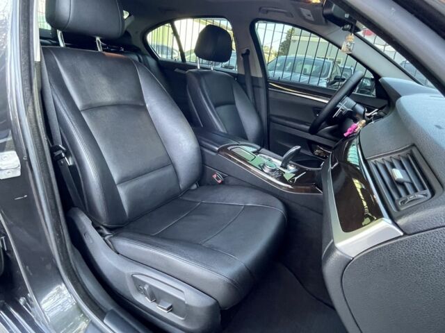 Черный БМВ 5 Серия, объемом двигателя 3 л и пробегом 177 тыс. км за 17999 $, фото 17 на Automoto.ua