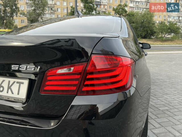 Черный БМВ 5 Серия, объемом двигателя 3 л и пробегом 165 тыс. км за 15500 $, фото 4 на Automoto.ua