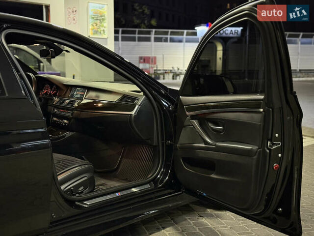 Чорний БМВ 5 Серія, об'ємом двигуна 3 л та пробігом 206 тис. км за 22000 $, фото 13 на Automoto.ua