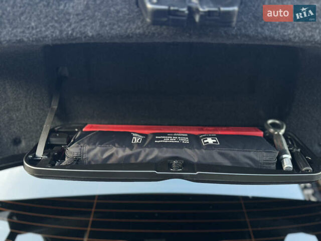 Черный БМВ 5 Серия, объемом двигателя 2 л и пробегом 262 тыс. км за 19000 $, фото 23 на Automoto.ua