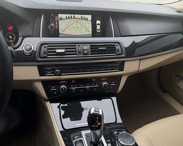 Чорний БМВ 5 Серія, об'ємом двигуна 2 л та пробігом 367 тис. км за 16000 $, фото 11 на Automoto.ua