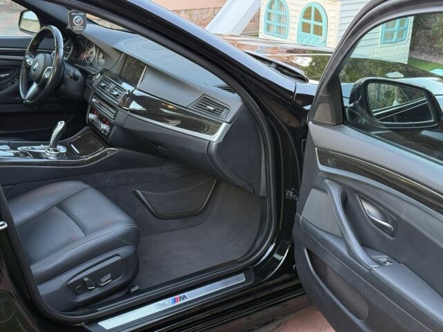 Чорний БМВ 5 Серія, об'ємом двигуна 2 л та пробігом 200 тис. км за 15999 $, фото 14 на Automoto.ua