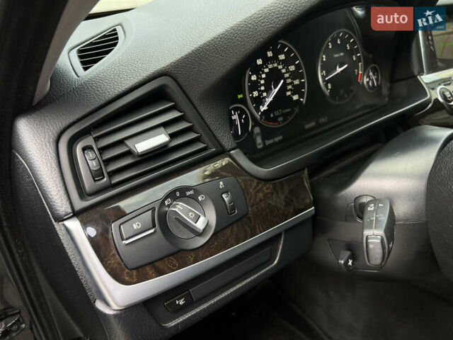 Черный БМВ 5 Серия, объемом двигателя 3 л и пробегом 165 тыс. км за 15500 $, фото 10 на Automoto.ua