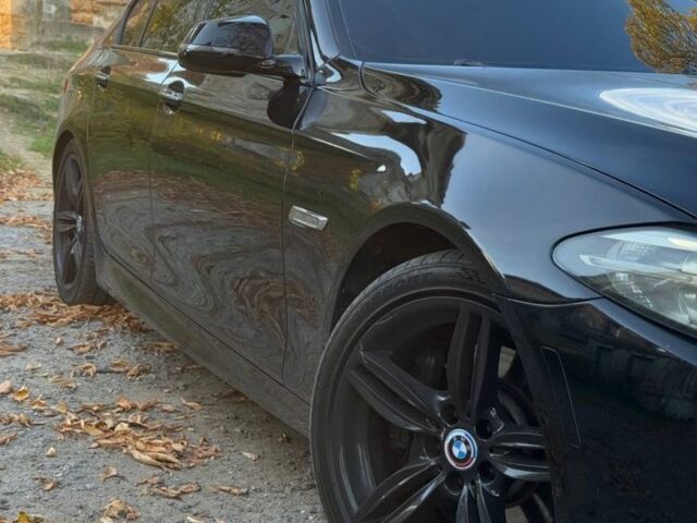 БМВ 5 Серия 2014 в Одессе на Automoto.ua Черный БМВ 5 Серия, объемом двигателя 3 л и пробегом 195 тыс. км за 20500 $, фото 2 на Automoto.ua