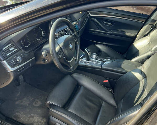 Черный БМВ 5 Серия, объемом двигателя 2.99 л и пробегом 314 тыс. км за 21500 $, фото 2 на Automoto.ua