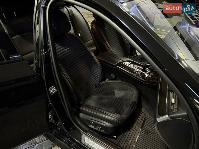 Чорний БМВ 5 Серія, об'ємом двигуна 3 л та пробігом 206 тис. км за 22000 $, фото 19 на Automoto.ua