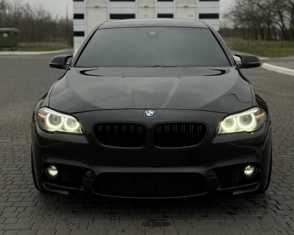 Черный БМВ 5 Серия, объемом двигателя 3 л и пробегом 174 тыс. км за 19000 $, фото 4 на Automoto.ua