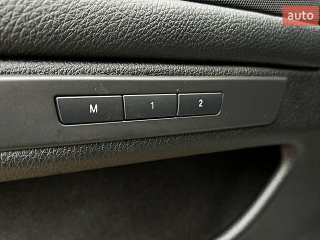 БМВ 5 Серия 2014 в Львове на Automoto.ua Черный БМВ 5 Серия, объемом двигателя 2.99 л и пробегом 236 тыс. км за 19750 $, фото 20 на Automoto.ua