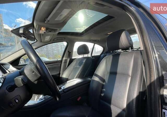 БМВ 5 Серия 2014 в Киеве на Automoto.ua Черный БМВ 5 Серия, объемом двигателя 2.98 л и пробегом 107 тыс. км за 18490 $, фото 12 на Automoto.ua