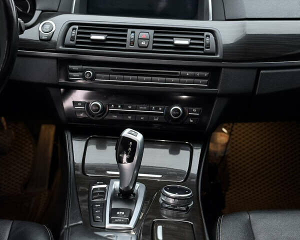 Черный БМВ 5 Серия, объемом двигателя 3 л и пробегом 174 тыс. км за 19000 $, фото 34 на Automoto.ua