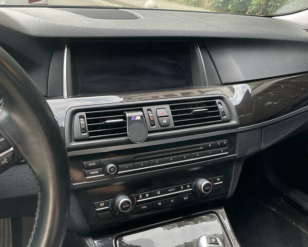 Чорний БМВ 5 Серія, об'ємом двигуна 2 л та пробігом 155 тис. км за 14000 $, фото 29 на Automoto.ua