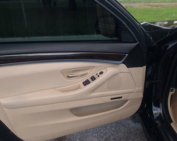 Черный БМВ 5 Серия, объемом двигателя 2 л и пробегом 147 тыс. км за 18500 $, фото 10 на Automoto.ua