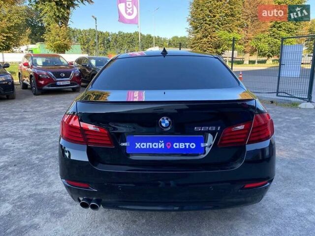 Чорний БМВ 5 Серія, об'ємом двигуна 2 л та пробігом 272 тис. км за 14300 $, фото 5 на Automoto.ua