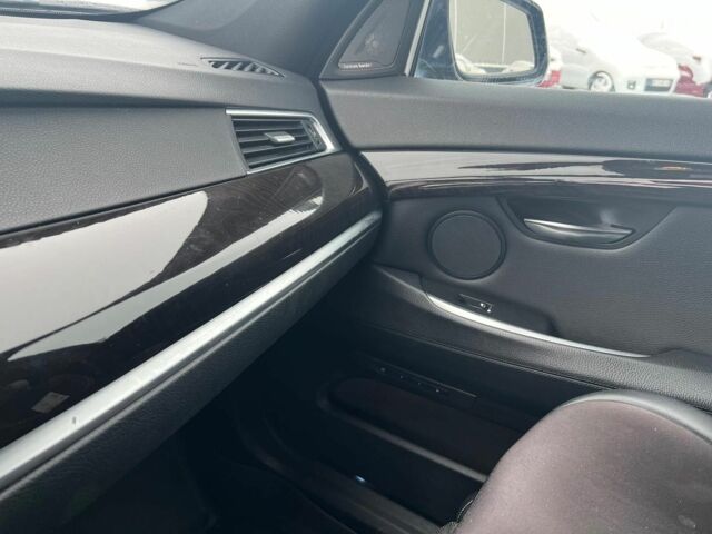 Чорний БМВ 5 Серія, об'ємом двигуна 3 л та пробігом 227 тис. км за 19290 $, фото 26 на Automoto.ua