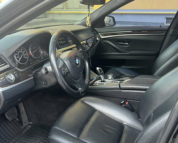 Чорний БМВ 5 Серія, об'ємом двигуна 3 л та пробігом 245 тис. км за 15900 $, фото 5 на Automoto.ua