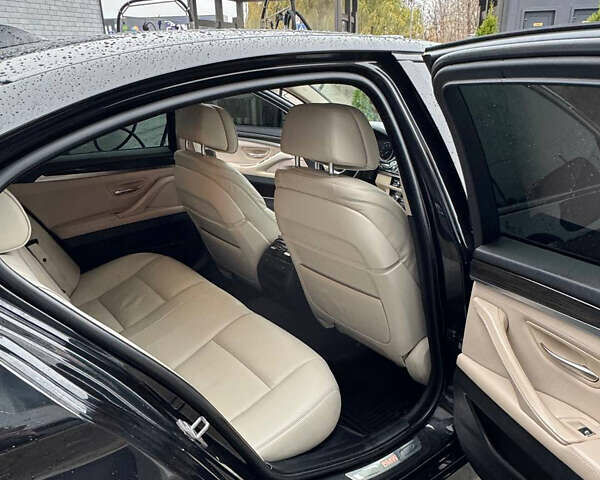 Черный БМВ 5 Серия, объемом двигателя 3 л и пробегом 137 тыс. км за 19500 $, фото 7 на Automoto.ua