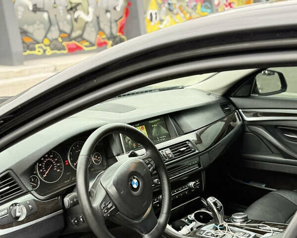 Чорний БМВ 5 Серія, об'ємом двигуна 2.98 л та пробігом 206 тис. км за 16599 $, фото 6 на Automoto.ua