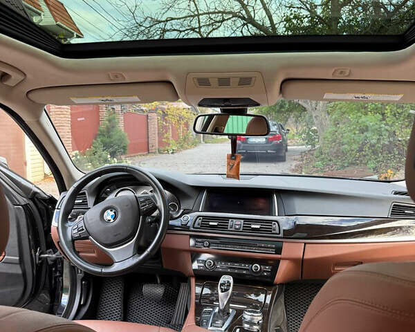 Чорний БМВ 5 Серія, об'ємом двигуна 2 л та пробігом 134 тис. км за 17500 $, фото 11 на Automoto.ua