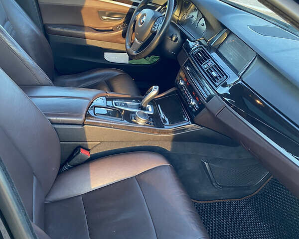 Чорний БМВ 5 Серія, об'ємом двигуна 2 л та пробігом 210 тис. км за 11799 $, фото 8 на Automoto.ua