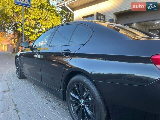 БМВ 5 Серия 2015 в Одессе на Automoto.ua Черный БМВ 5 Серия, объемом двигателя 2 л и пробегом 238 тыс. км за 20000 $, фото 9 на Automoto.ua