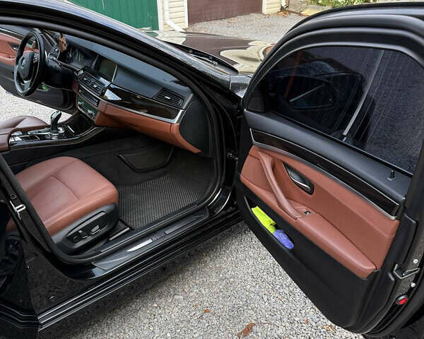 Чорний БМВ 5 Серія, об'ємом двигуна 2 л та пробігом 134 тис. км за 17500 $, фото 6 на Automoto.ua