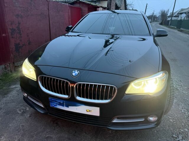 Черный БМВ 5 Серия, объемом двигателя 3 л и пробегом 290 тыс. км за 10500 $, фото 3 на Automoto.ua