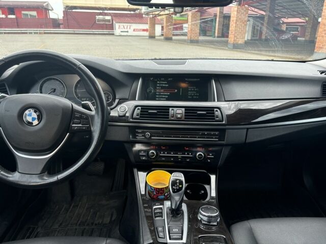 Черный БМВ 5 Серия, объемом двигателя 2 л и пробегом 181 тыс. км за 15259 $, фото 5 на Automoto.ua