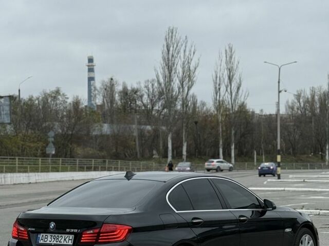 Черный БМВ 5 Серия, объемом двигателя 3 л и пробегом 200 тыс. км за 14999 $, фото 4 на Automoto.ua