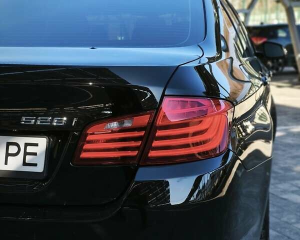 Чорний БМВ 5 Серія, об'ємом двигуна 2 л та пробігом 198 тис. км за 12500 $, фото 6 на Automoto.ua