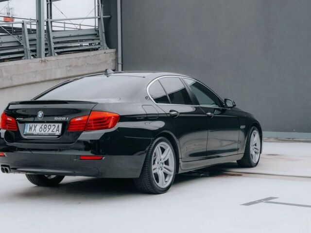 Чорний БМВ 5 Серія, об'ємом двигуна 2 л та пробігом 104 тис. км за 10900 $, фото 19 на Automoto.ua