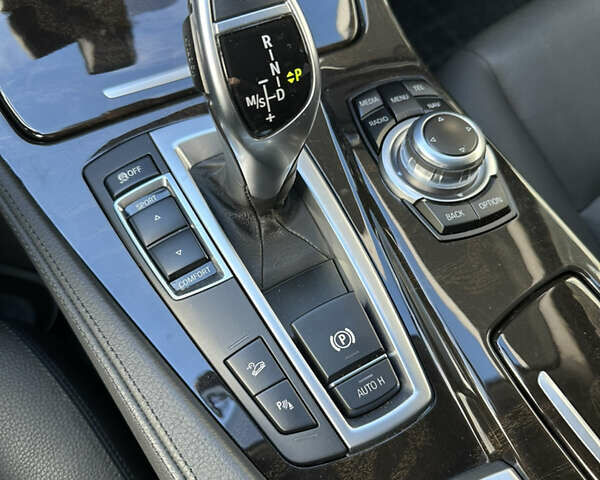 Чорний БМВ 5 Серія, об'ємом двигуна 2 л та пробігом 83 тис. км за 25500 $, фото 5 на Automoto.ua