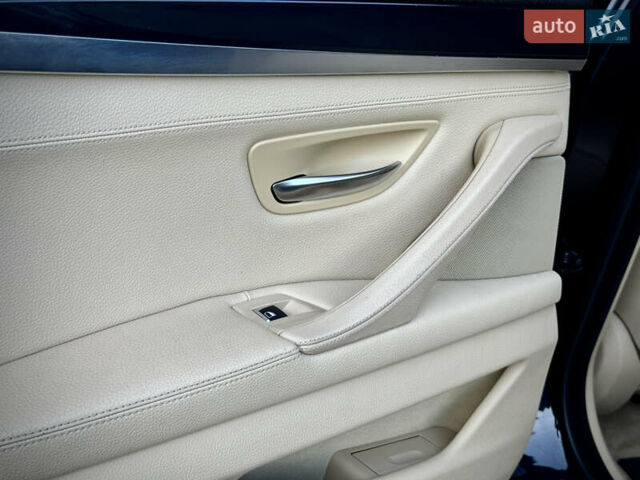 Чорний БМВ 5 Серія, об'ємом двигуна 3 л та пробігом 250 тис. км за 23500 $, фото 37 на Automoto.ua