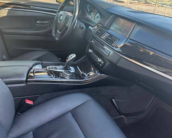 Чорний БМВ 5 Серія, об'ємом двигуна 2 л та пробігом 158 тис. км за 18000 $, фото 11 на Automoto.ua
