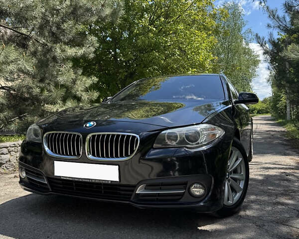 Черный БМВ 5 Серия, объемом двигателя 2 л и пробегом 122 тыс. км за 23000 $, фото 1 на Automoto.ua