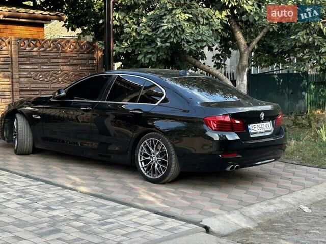 Черный БМВ 5 Серия, объемом двигателя 2 л и пробегом 105 тыс. км за 19200 $, фото 4 на Automoto.ua