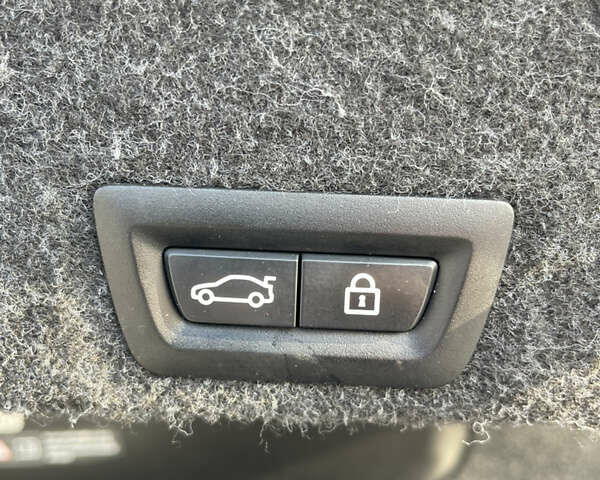 Чорний БМВ 5 Серія, об'ємом двигуна 2.98 л та пробігом 90 тис. км за 20499 $, фото 22 на Automoto.ua