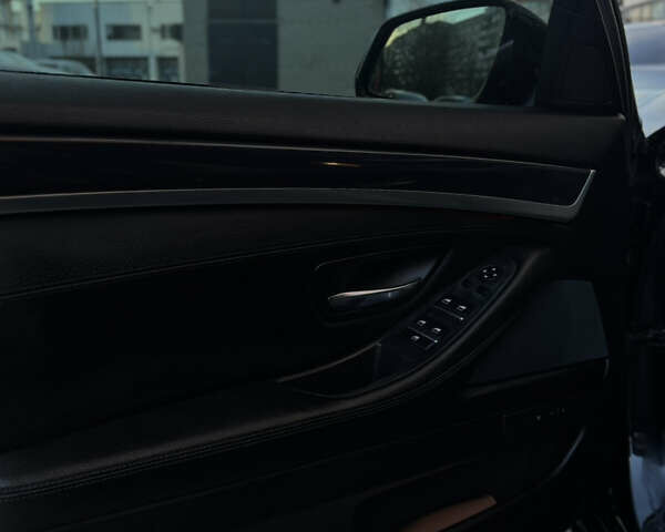 Черный БМВ 5 Серия, объемом двигателя 2 л и пробегом 209 тыс. км за 20000 $, фото 6 на Automoto.ua