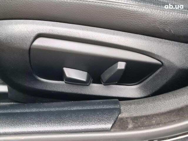 Чорний БМВ 5 Серія, об'ємом двигуна 2 л та пробігом 122 тис. км за 16990 $, фото 20 на Automoto.ua