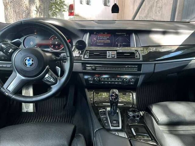 Черный БМВ 5 Серия, объемом двигателя 3 л и пробегом 150 тыс. км за 15000 $, фото 5 на Automoto.ua