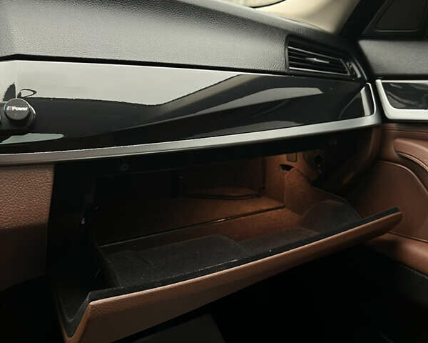 Чорний БМВ 5 Серія, об'ємом двигуна 2 л та пробігом 180 тис. км за 21500 $, фото 40 на Automoto.ua