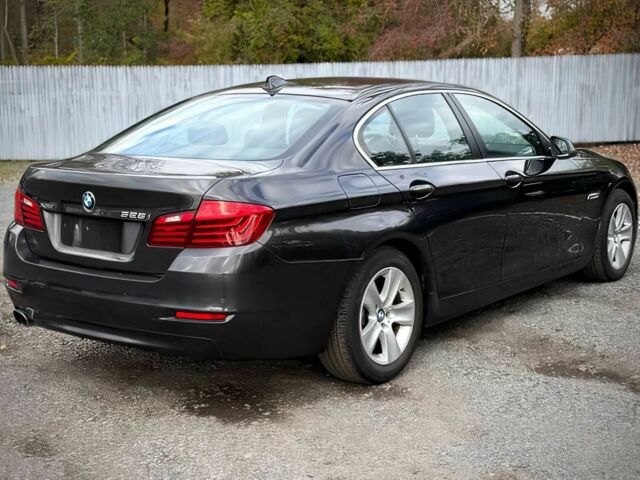 Черный БМВ 5 Серия, объемом двигателя 2 л и пробегом 72 тыс. км за 4100 $, фото 4 на Automoto.ua