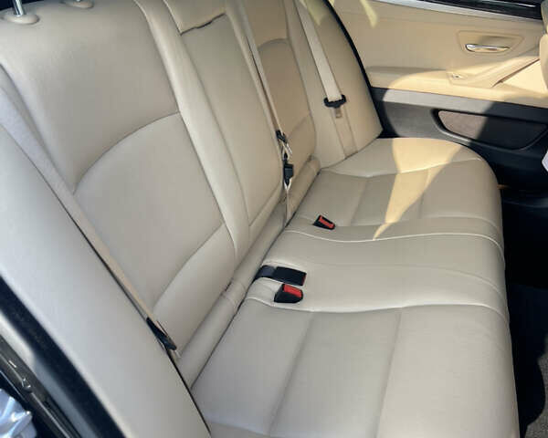 Чорний БМВ 5 Серія, об'ємом двигуна 2.98 л та пробігом 90 тис. км за 20499 $, фото 20 на Automoto.ua