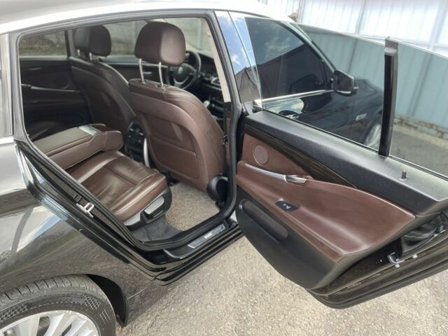 Чорний БМВ 5 Серія, об'ємом двигуна 2 л та пробігом 194 тис. км за 21800 $, фото 14 на Automoto.ua