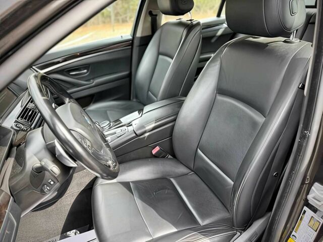 Черный БМВ 5 Серия, объемом двигателя 2 л и пробегом 72 тыс. км за 4100 $, фото 8 на Automoto.ua