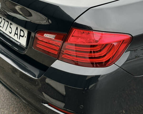 Чорний БМВ 5 Серія, об'ємом двигуна 2 л та пробігом 110 тис. км за 21950 $, фото 11 на Automoto.ua