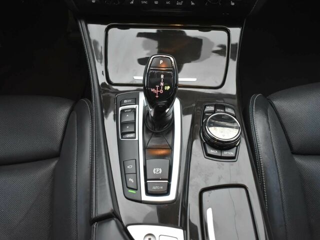 Черный БМВ 5 Серия, объемом двигателя 4.4 л и пробегом 75 тыс. км за 10000 $, фото 13 на Automoto.ua